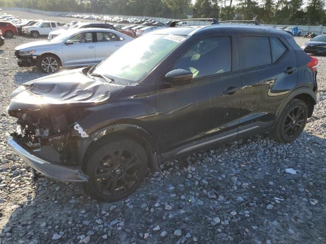  Salvage Nissan Kicks