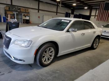  Salvage Chrysler 300