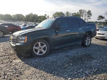  Salvage Chevrolet Avalanche