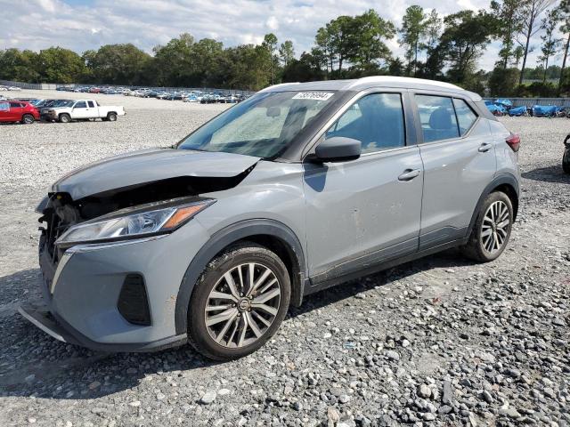  Salvage Nissan Kicks