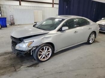  Salvage Nissan Maxima