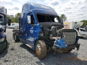  Salvage Freightliner Cascadia 1