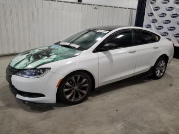  Salvage Chrysler 200