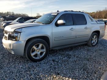  Salvage Chevrolet Avalanche