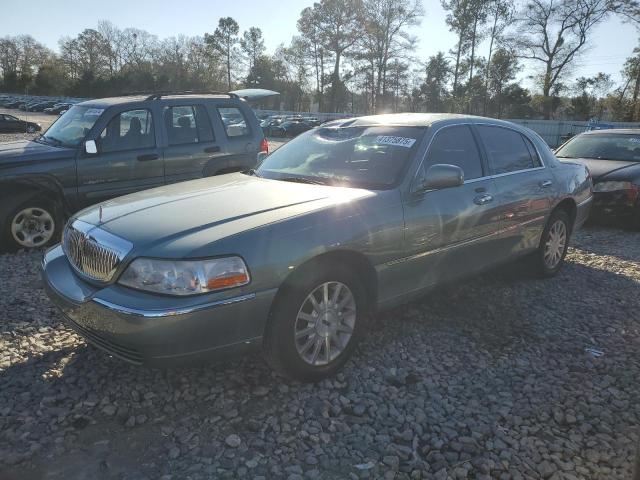  Salvage Lincoln Towncar