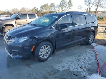  Salvage Chrysler Minivan