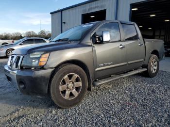  Salvage Nissan Titan