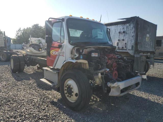  Salvage Freightliner M2 106 Med