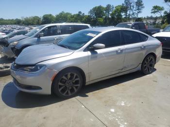  Salvage Chrysler 200