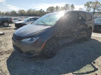  Salvage Chrysler Pacifica