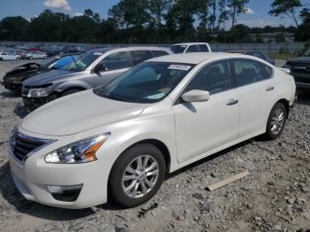  Salvage Nissan Altima