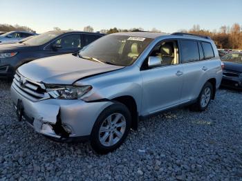  Salvage Toyota Highlander