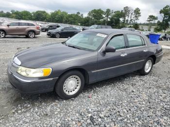  Salvage Lincoln Towncar