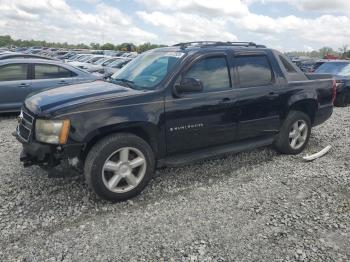  Salvage Chevrolet Avalanche