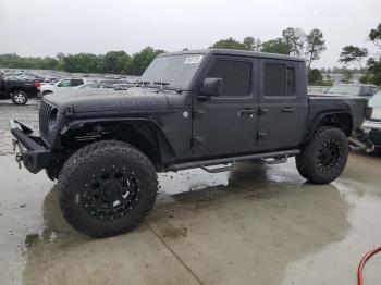  Salvage Jeep Gladiator