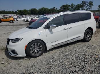  Salvage Chrysler Pacifica