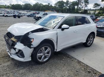  Salvage Audi Q3