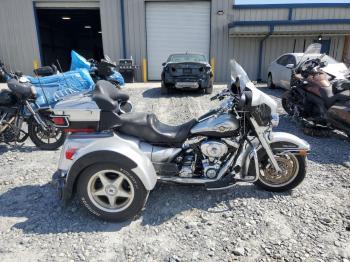  Salvage Harley-Davidson Fl