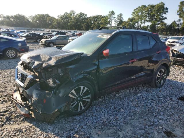  Salvage Nissan Kicks