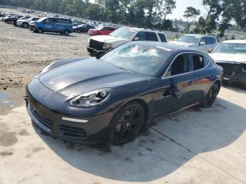  Salvage Porsche Panamera