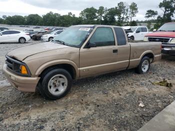  Salvage Chevrolet S-10