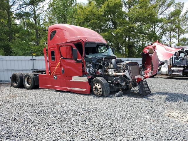  Salvage Freightliner Cascadia 1