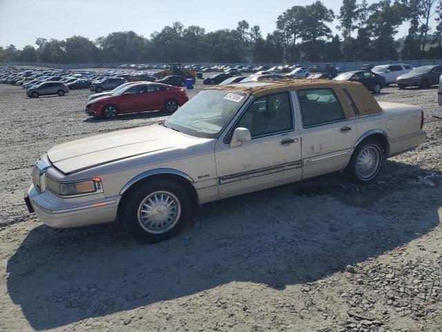 Salvage Lincoln Towncar