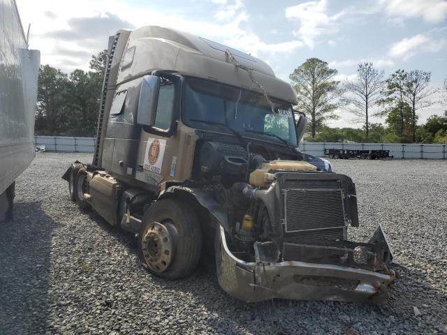  Salvage Volvo Vnl