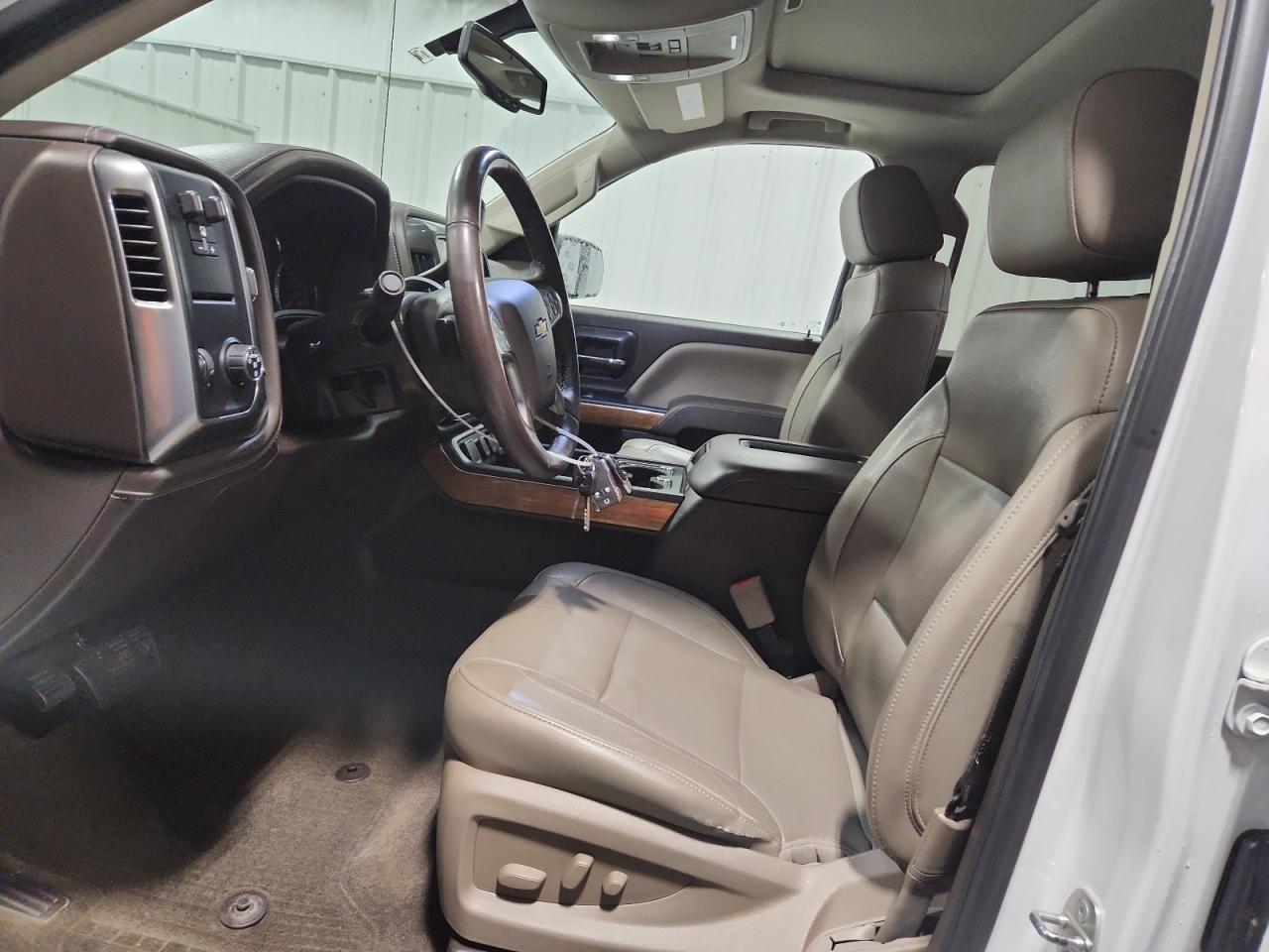 Chevrolet Silverado C1500 Ltz Image 9