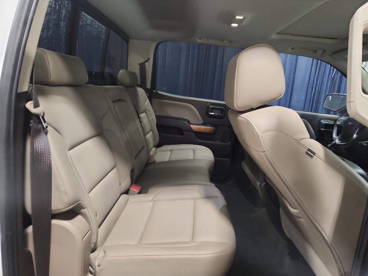 Chevrolet Silverado C1500 Ltz Image 2