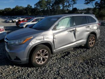  Salvage Toyota Highlander