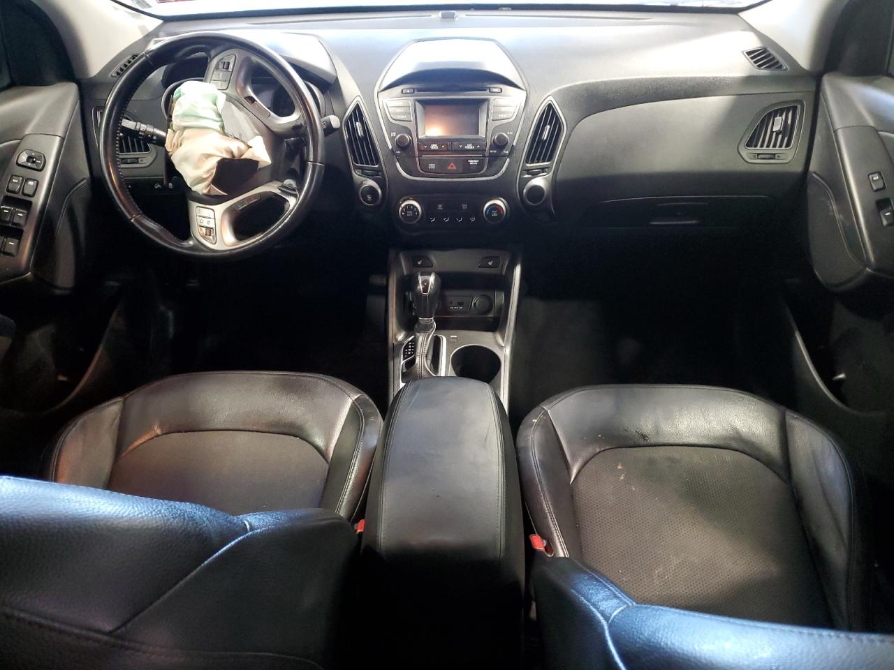 Hyundai TUCSON Gls Image 11