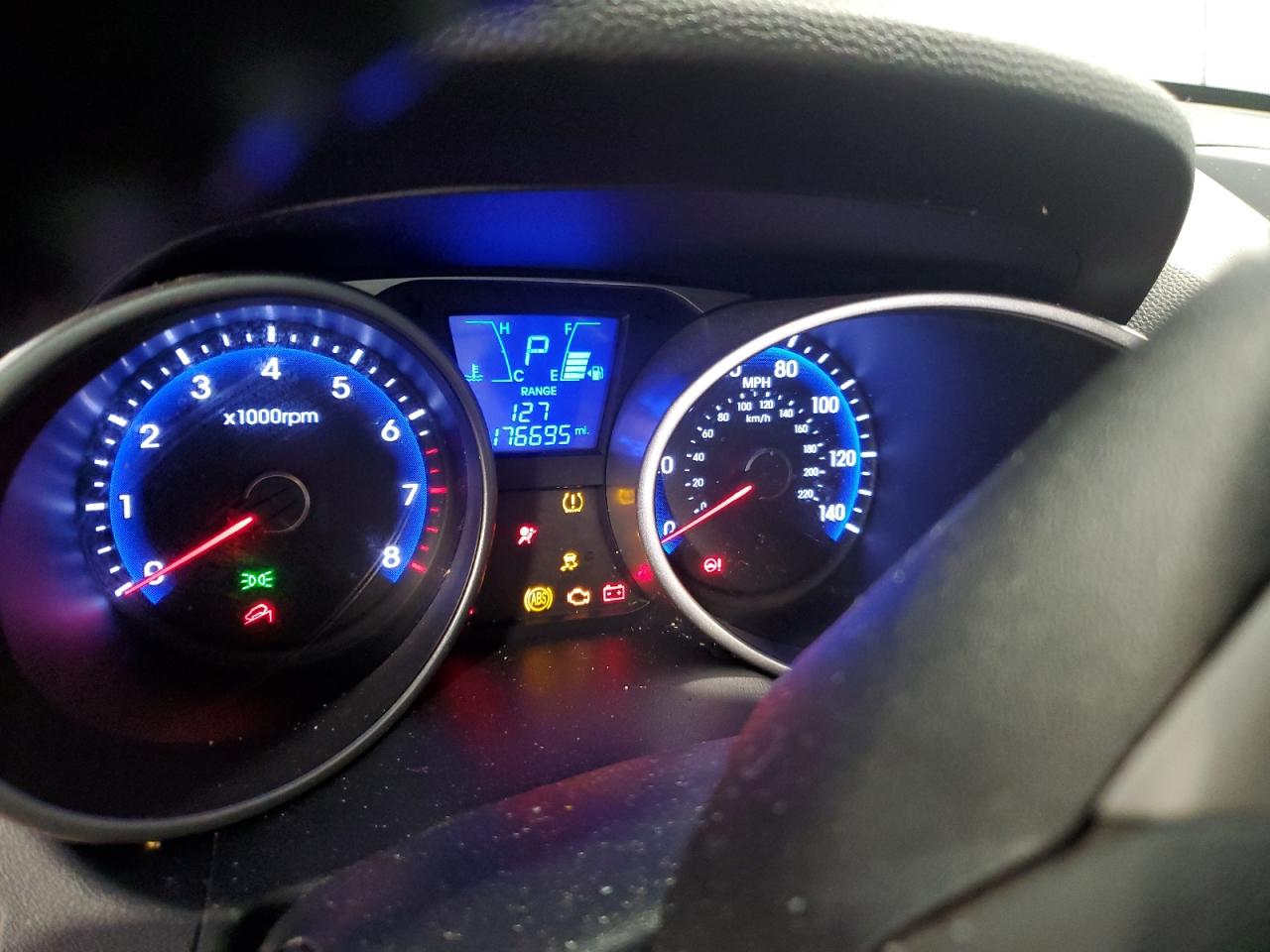 Hyundai TUCSON Gls Image 9