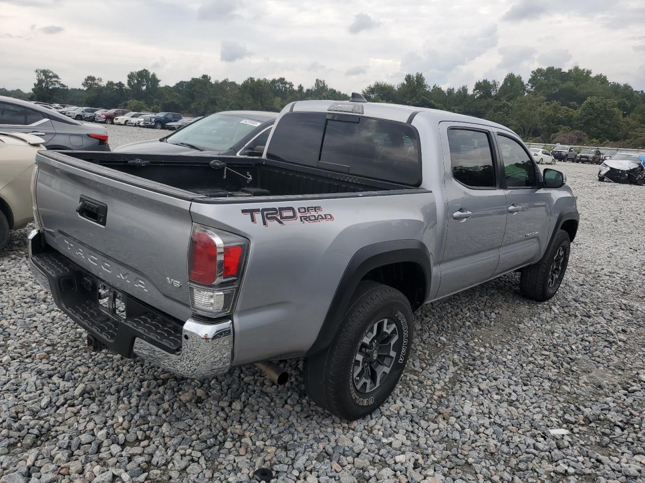Toyota Tacoma Double Cab Image 9