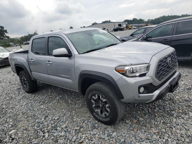 Toyota Tacoma Double Cab Image 8