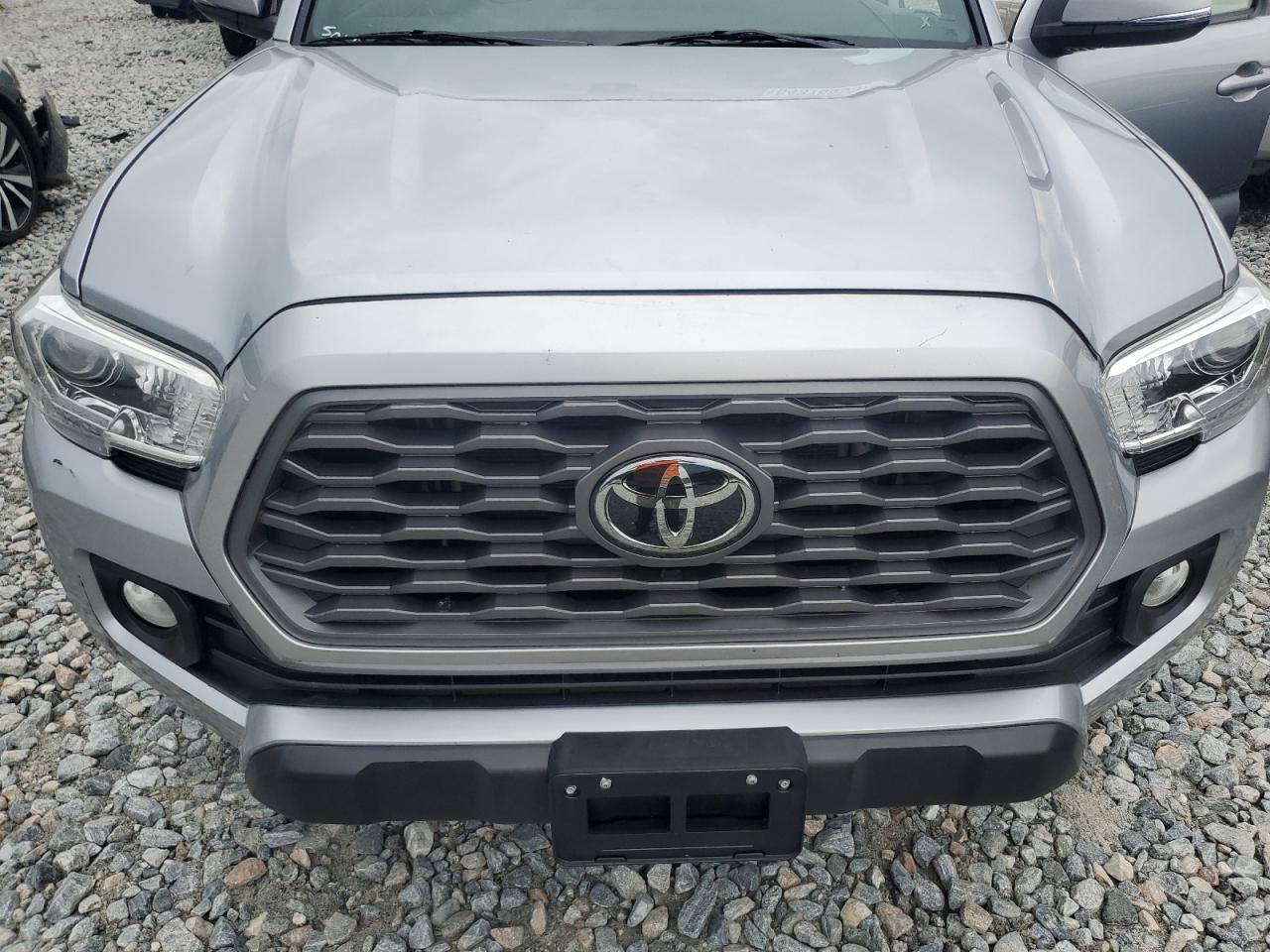 Toyota Tacoma Double Cab Image 10