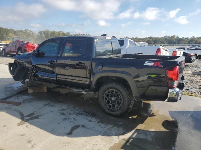 Toyota Tacoma Double Cab Image 12