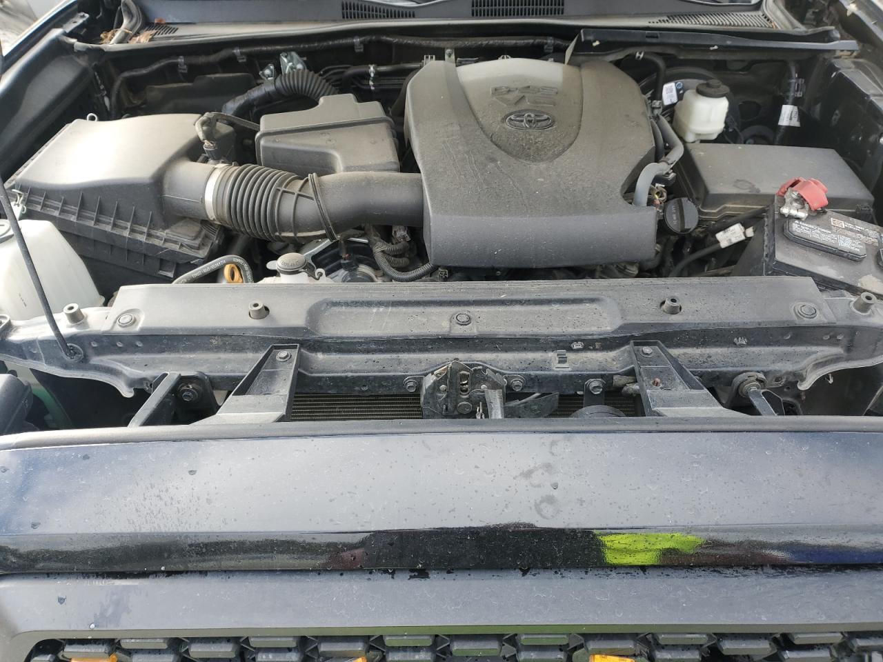 Toyota Tacoma Double Cab Image 9