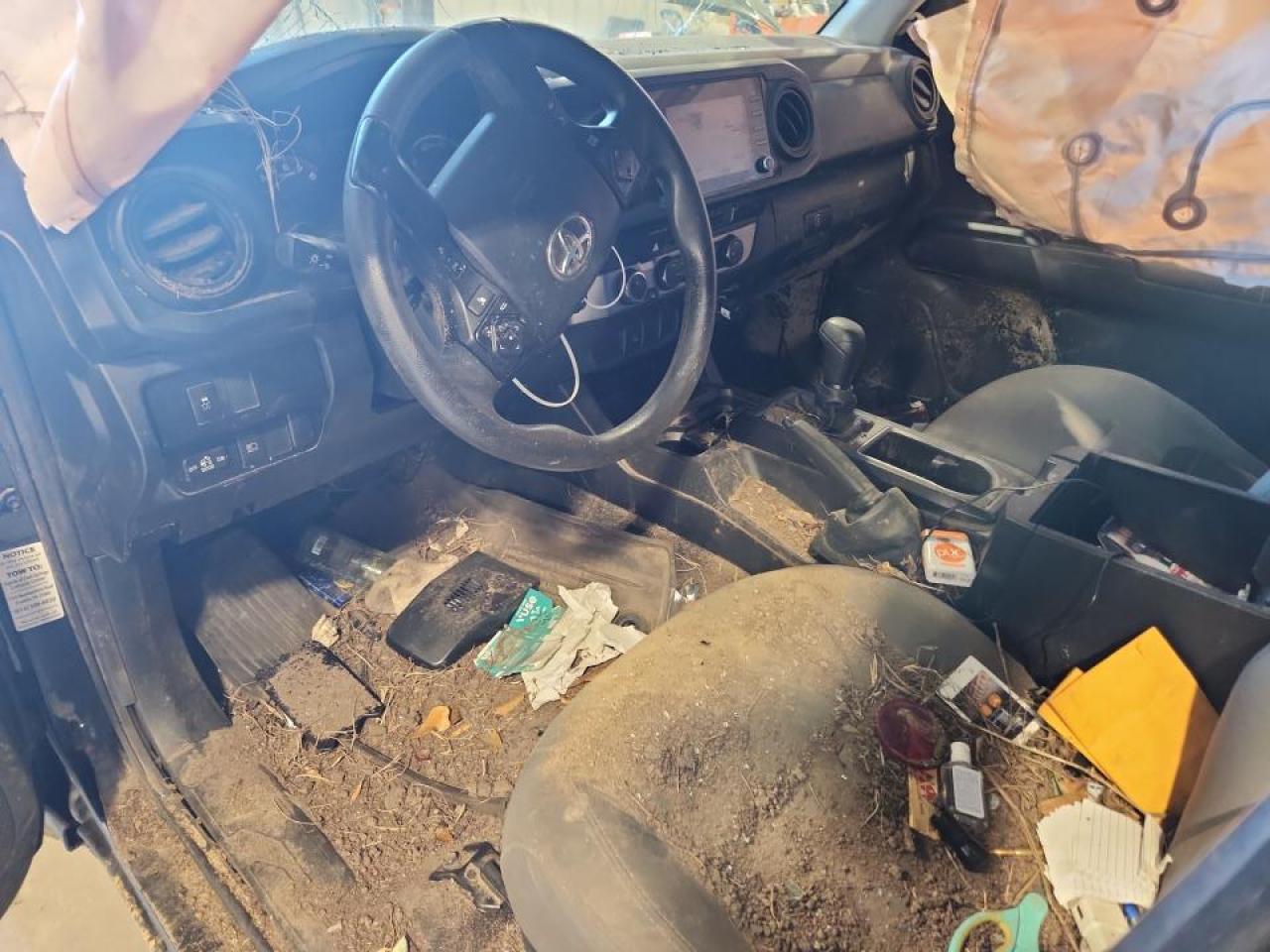 Toyota Tacoma Double Cab Image 8