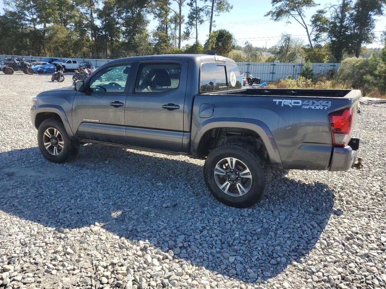 Toyota Tacoma Double Cab Image 5