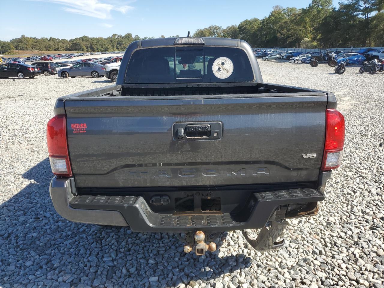 Toyota Tacoma Double Cab Image 10