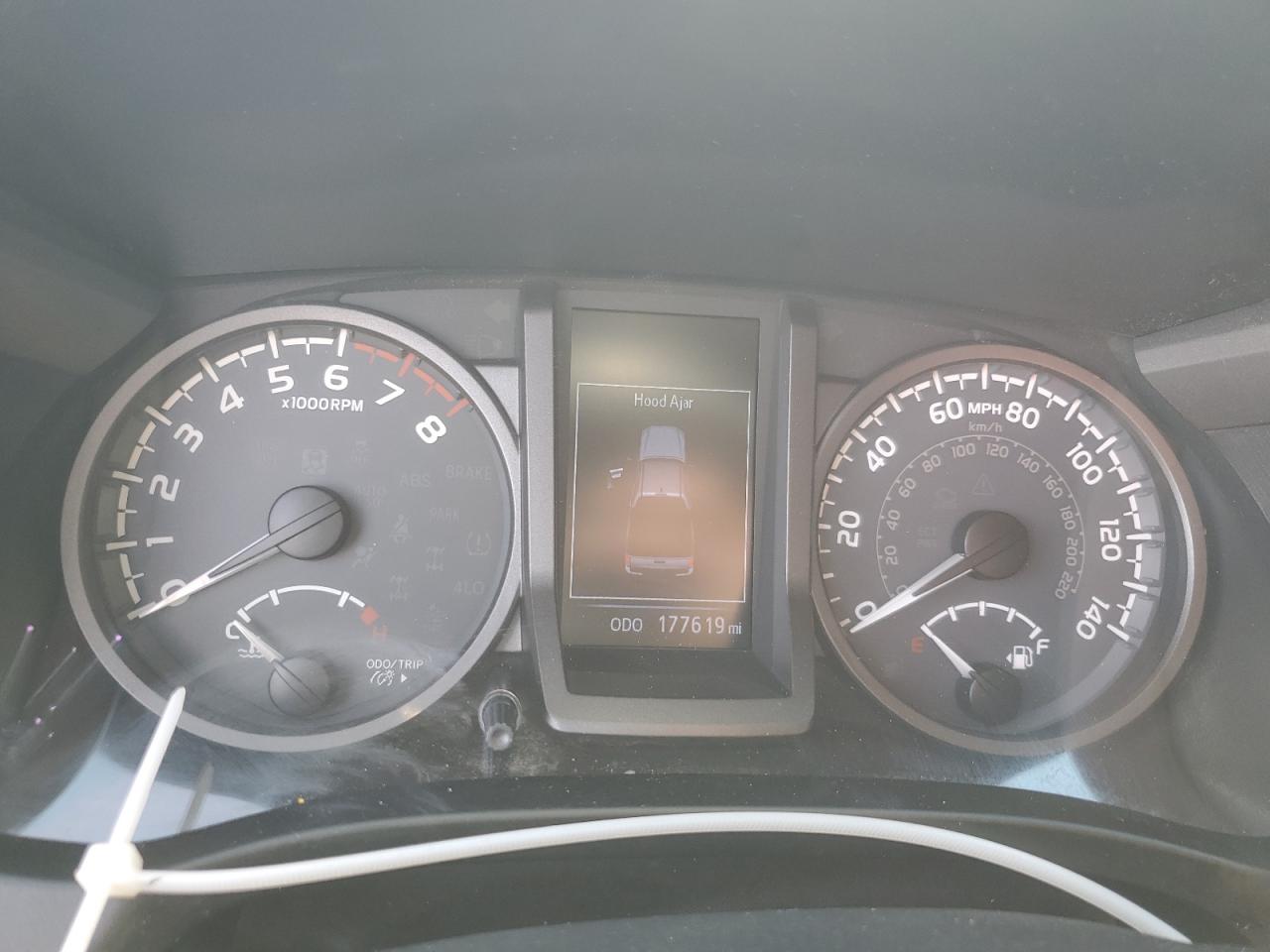 Toyota Tacoma Double Cab Image 8