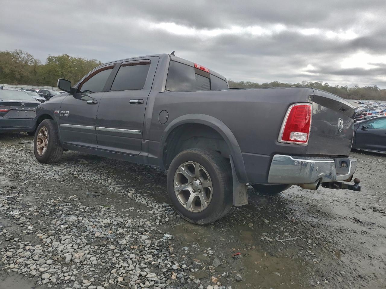 Ram 1500 Laramie Image 9