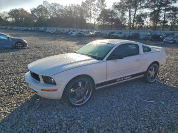  Salvage Ford Mustang