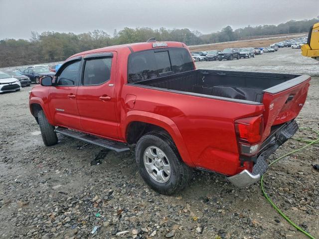 Toyota Tacoma Double Cab Image 3