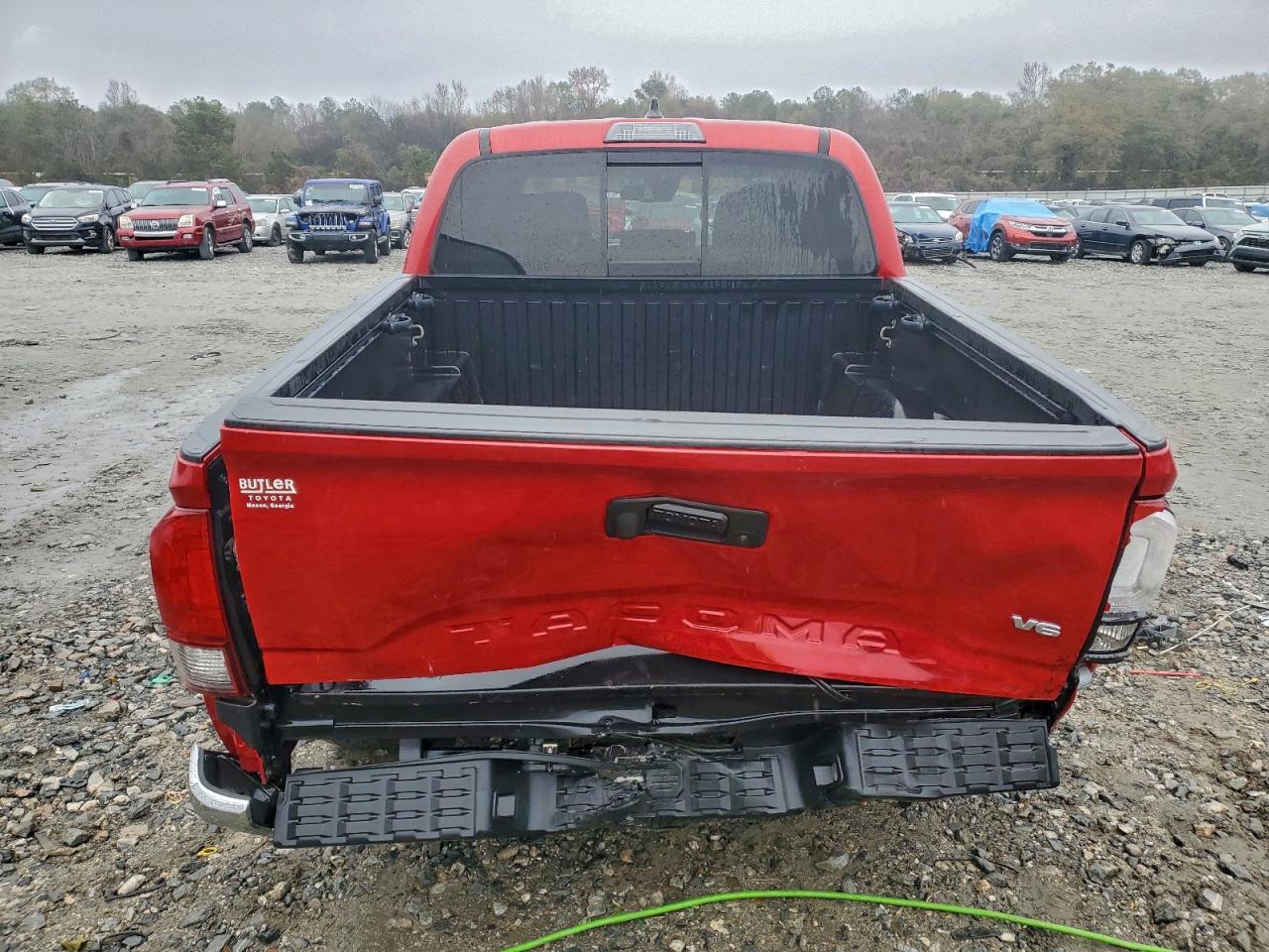 Toyota Tacoma Double Cab Image 9