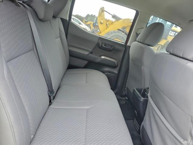 Toyota Tacoma Double Cab Image 7