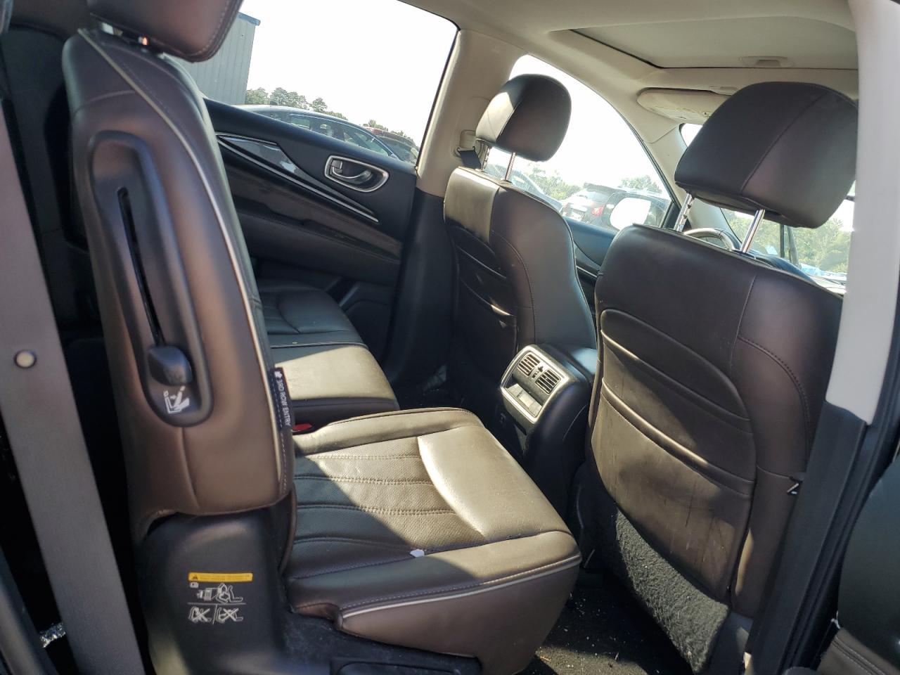 INFINITI Qx Image 13