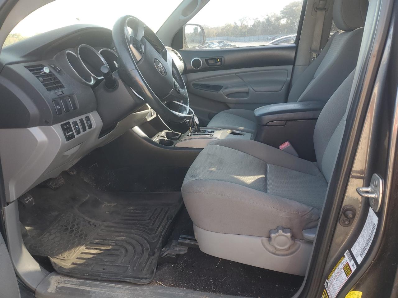 Toyota Tacoma Double Cab Long Bed Image 8