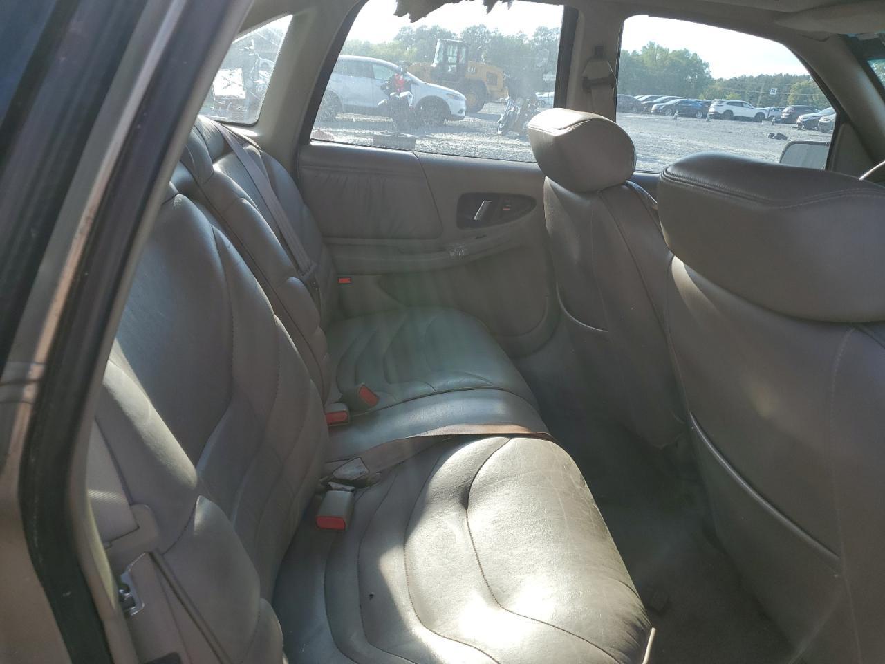 Buick Regal Gran Sport Image 8